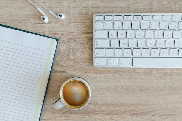 Organiza tu escritorio: Consejos prácticos para mantenerlo ordenado